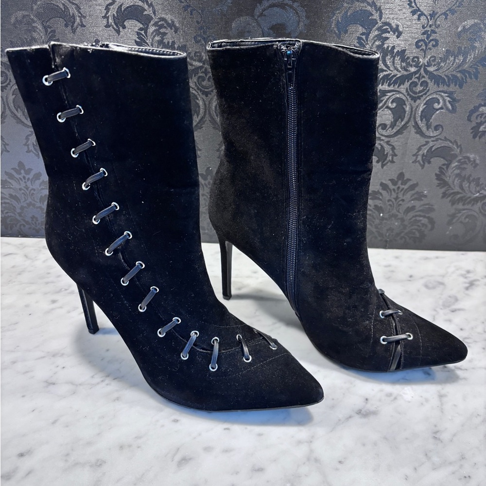 Penny loves Kenny Black Women's Booties